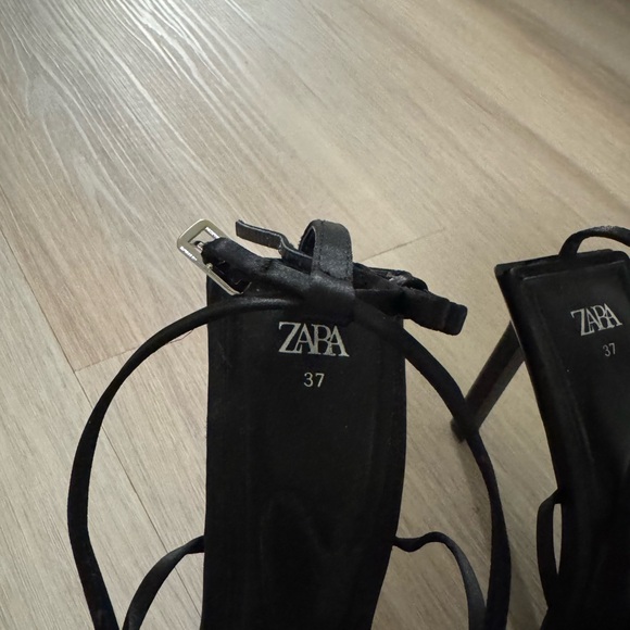 Zara Elegant Black Women's Heels - Picture 3 of 5